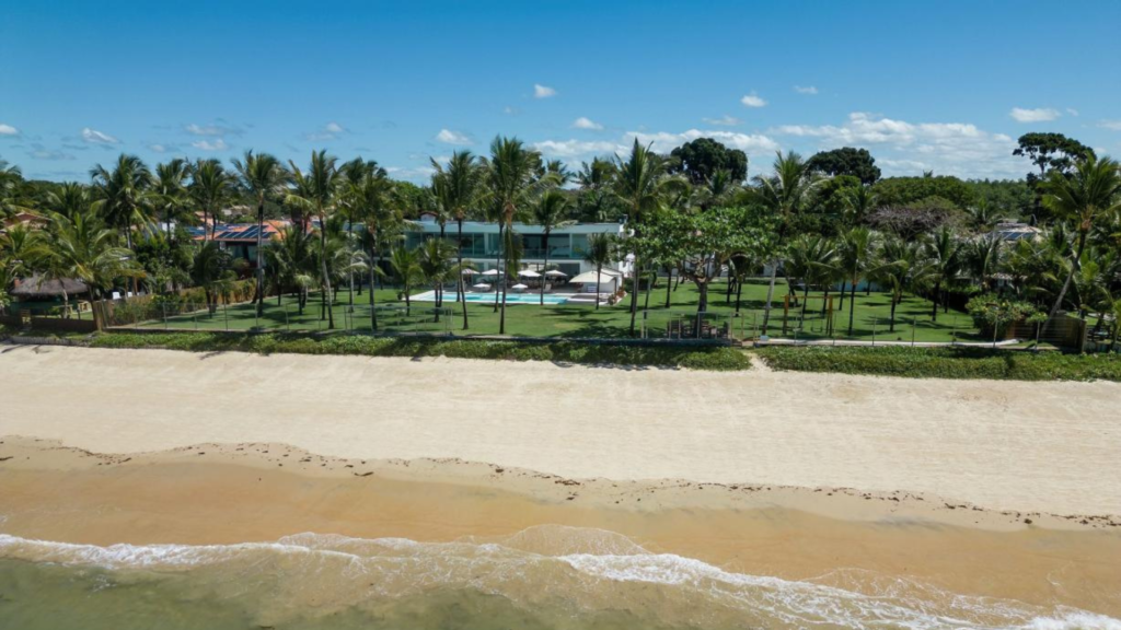 Luxury Living on Araçaipe Beach
